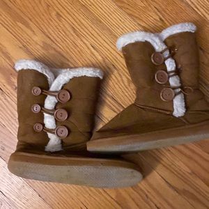 Fuzzy boot 9